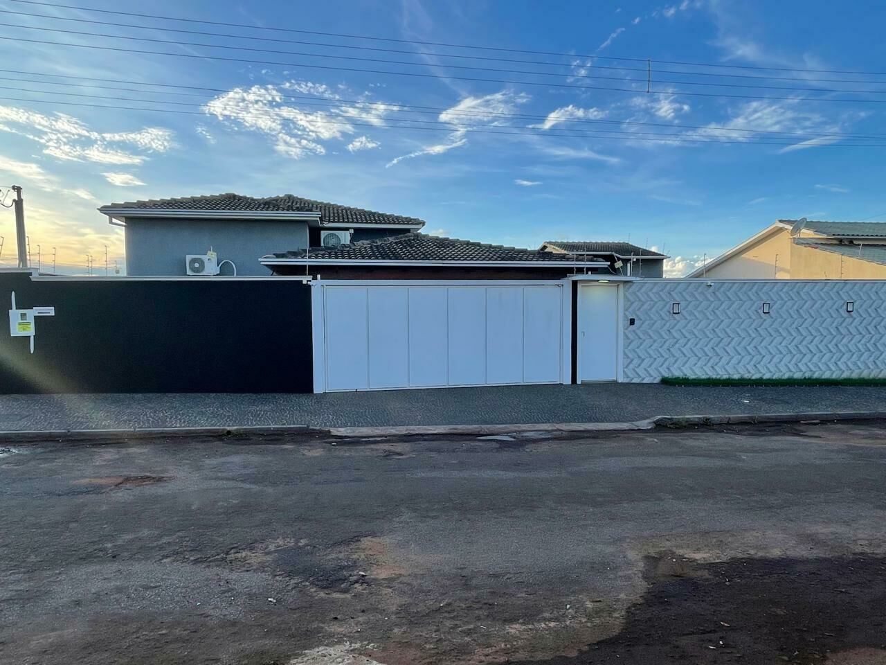 Imagem do VENDA -  CASA NO SETOR JUNQUEIROZ